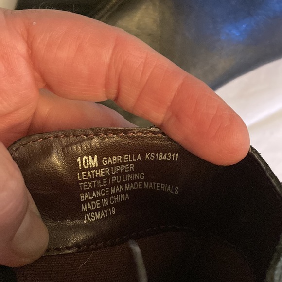 Kensie 10M Gabriella Black All Leather Upper Ankle Bootie zips on both sides - Picture 6 of 8